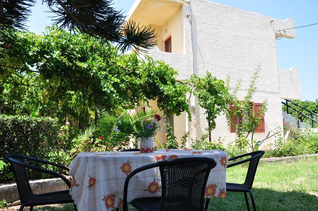 Dimitra Apartments Sitía Extérieur photo